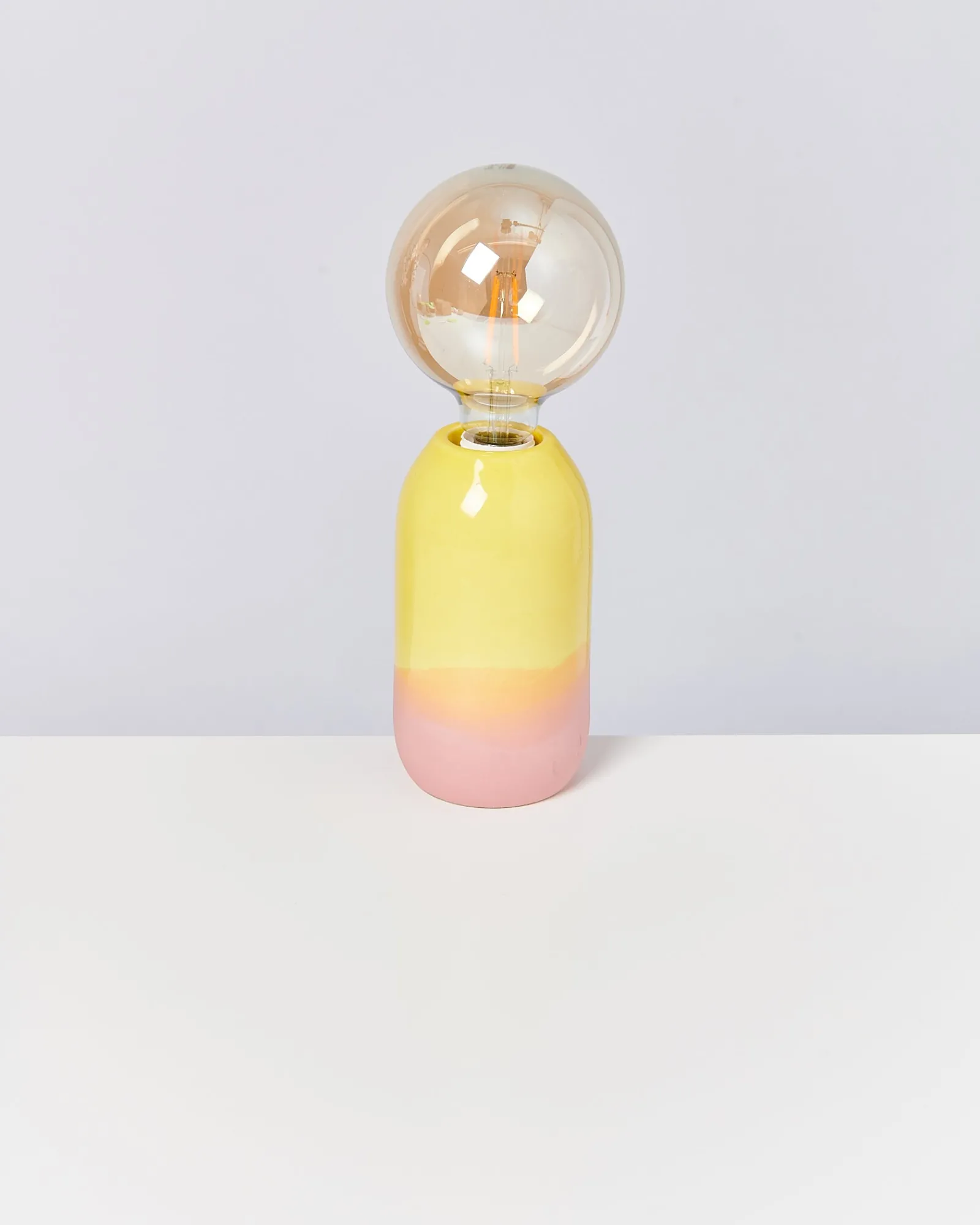 Motel a Miio Farol - Lamp yellow rose New