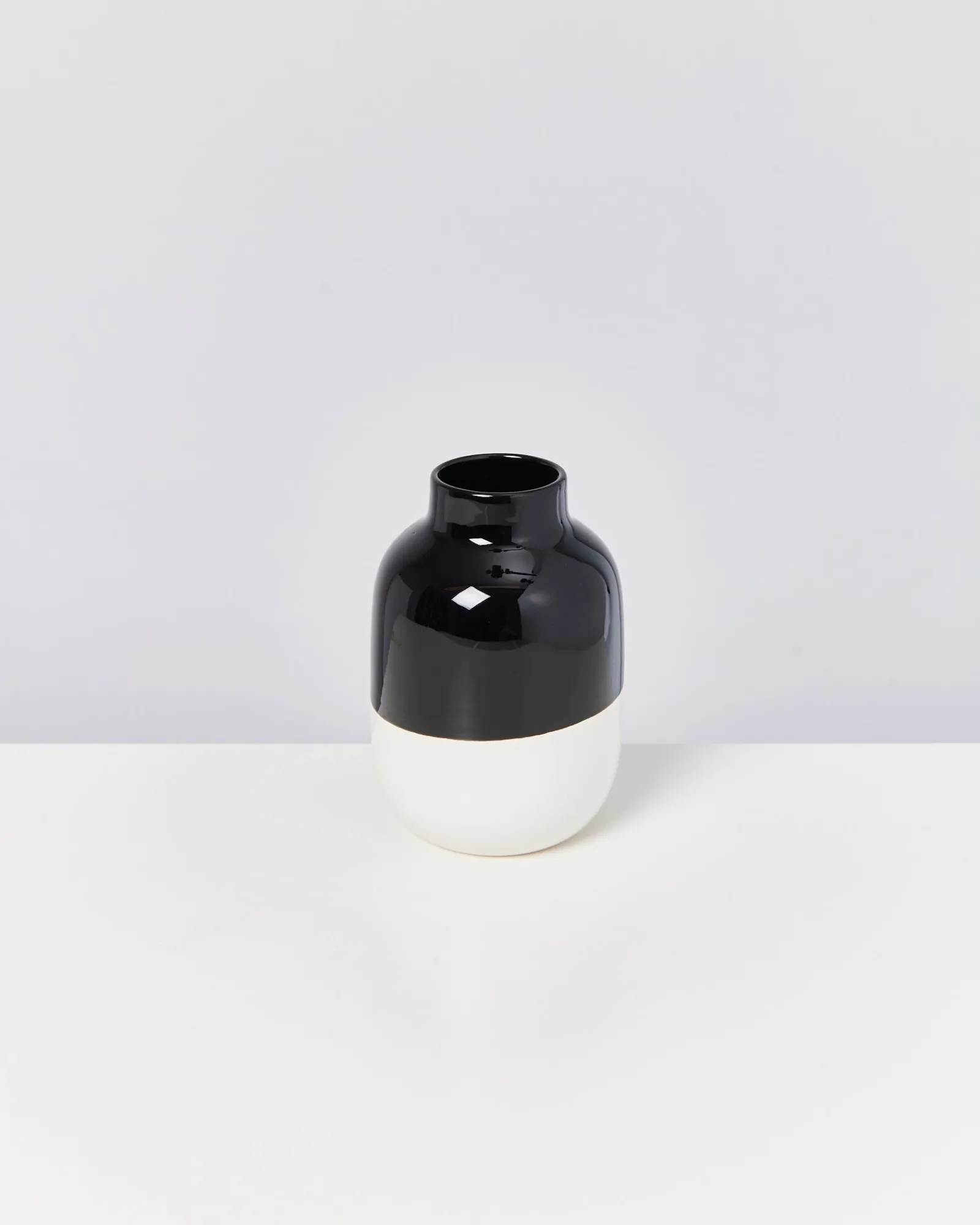 Motel a Miio Nuno Vase M - Black White schwarz weiß Store